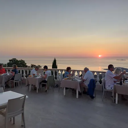 Restaurant Le Belvedere De Hotel Coti-Chiavari (Corsica)