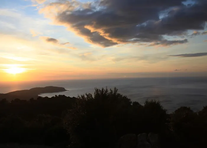 Hotel Le Belvedere Coti-Chiavari (Corsica)